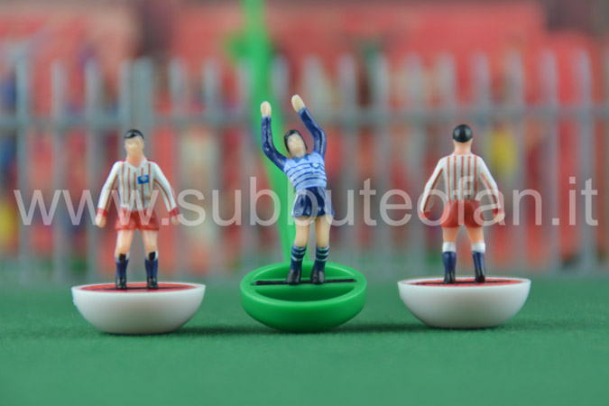 Subbuteo Vintage Edition N°09 - Équipe Borussia Mönchengladbach - Neuf - Figurines Collection 1/100